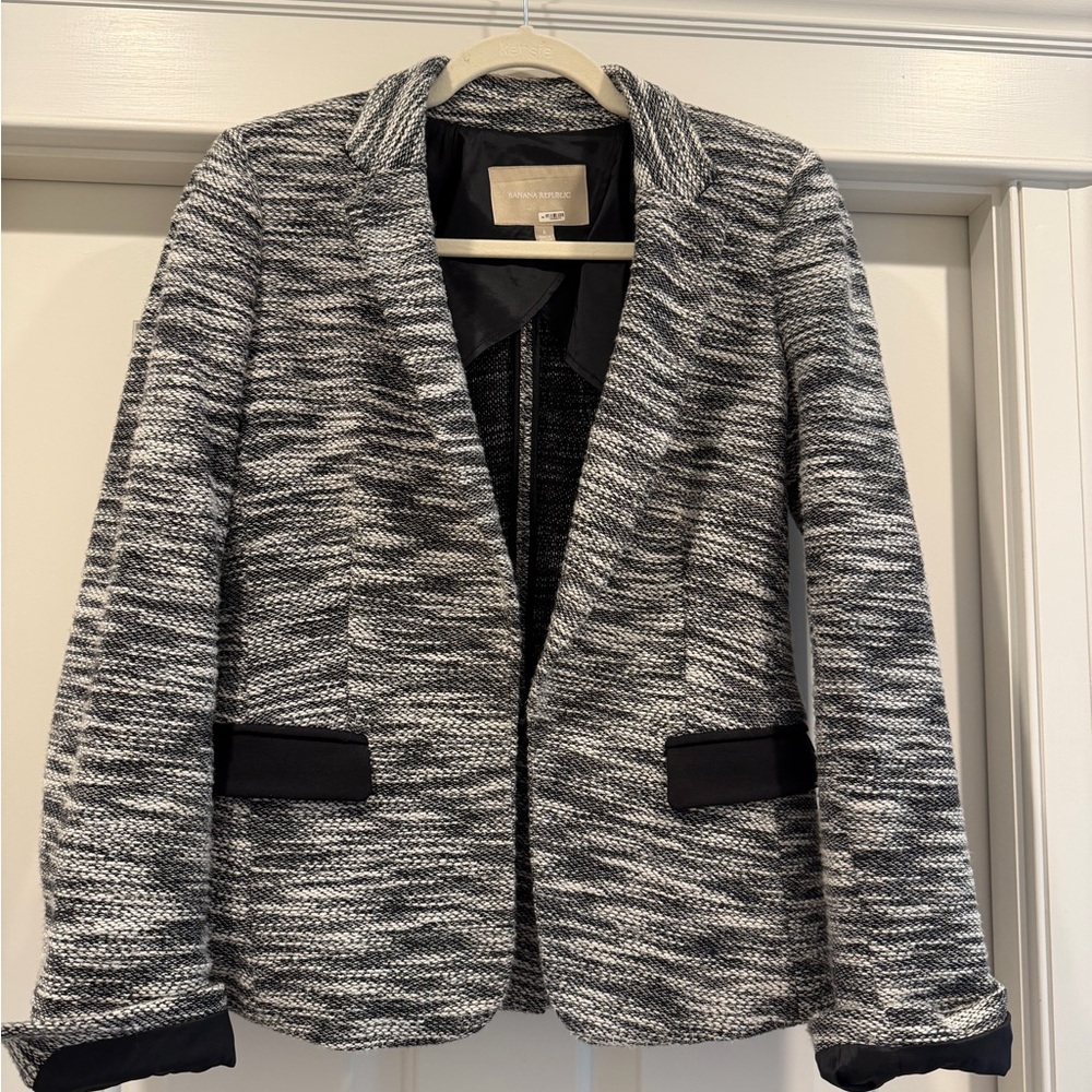 Women's Black and Gray Tweed Jacket